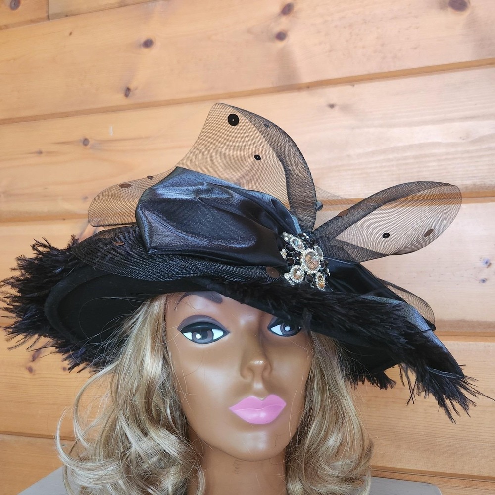 Vintage Whittall & Shon Church Derby Hat Black 100% Wool Felt Satin Feather Brim